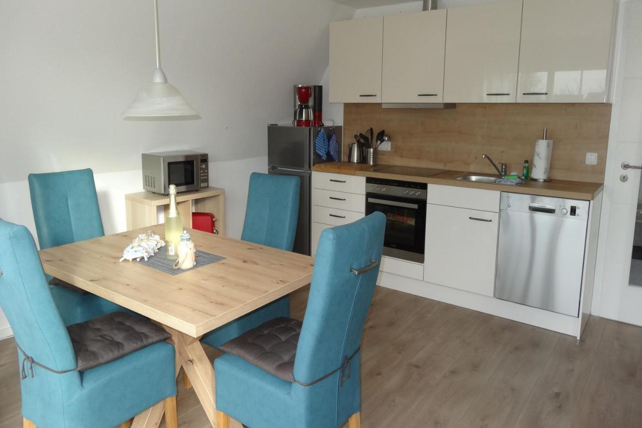 Ferienwohnung In Ruhiger Lage Und Mit Balkon - Ferienhaus Solamar Fewo Og Breege Esterno foto